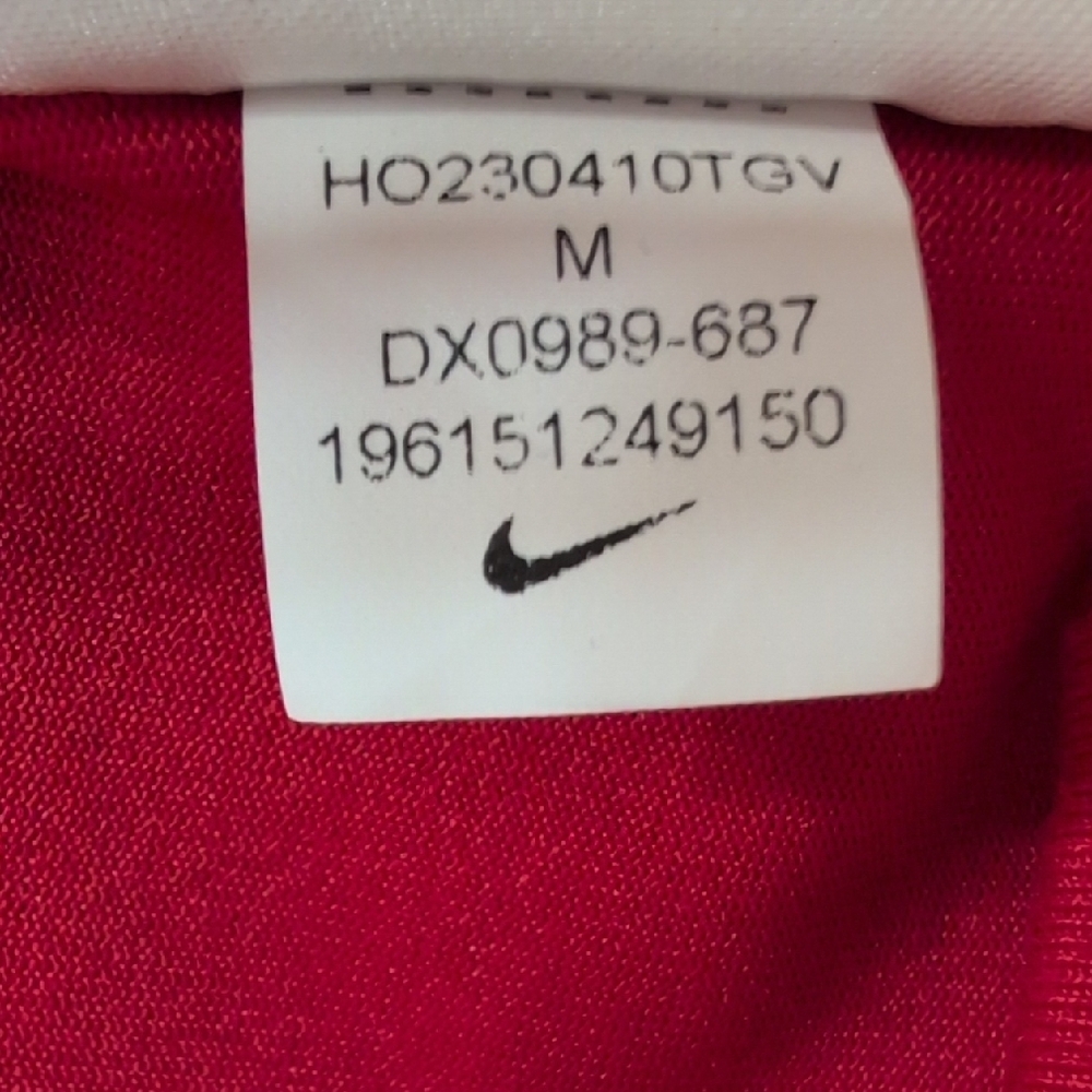 The Nike Tee Men’s Red Short-Sleeve Black Swoosh Front Graphic Medium Dri-Fit - Picture 5 of 7